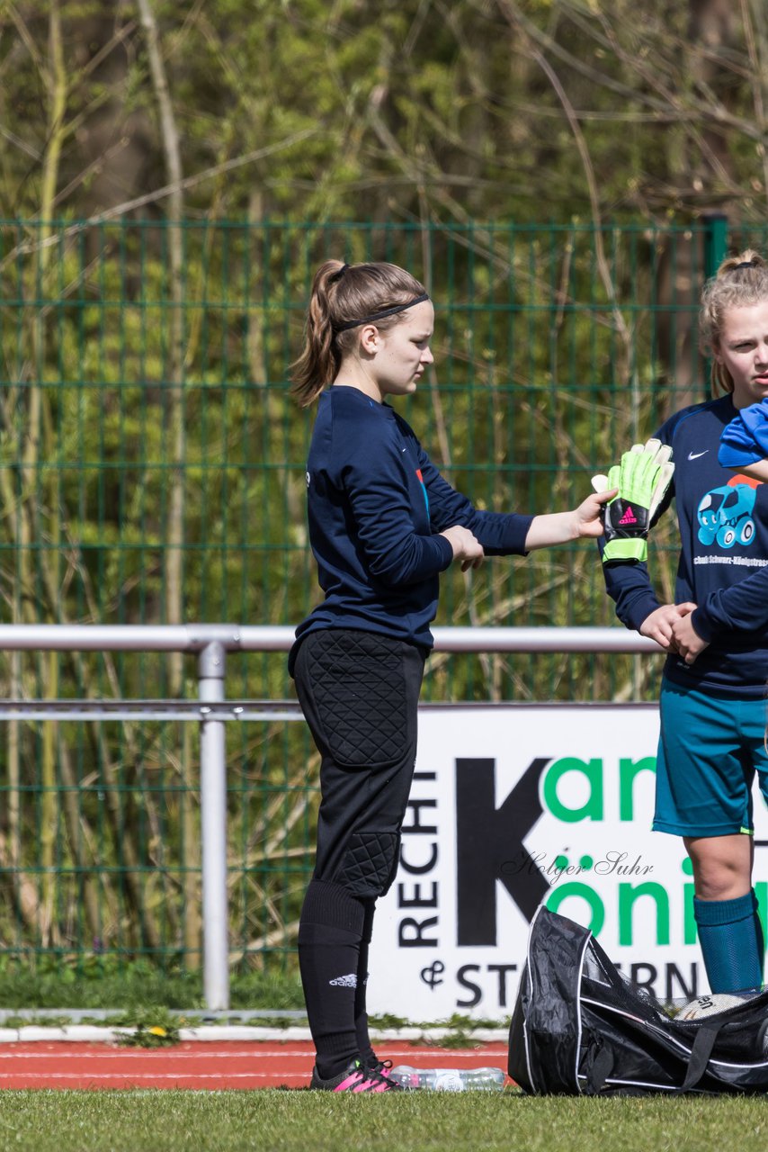 Bild 87 - wBJ VfL Oldesloe - SV Henstedt Ulzburg : Ergebnis: 3:3